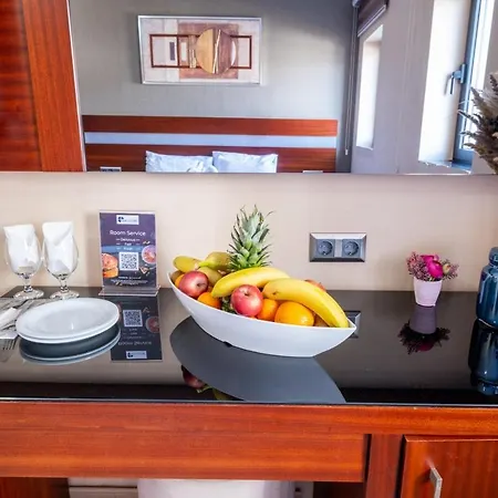 Hotel Park By Clover Nisantasi Harbiye Sisli 4*