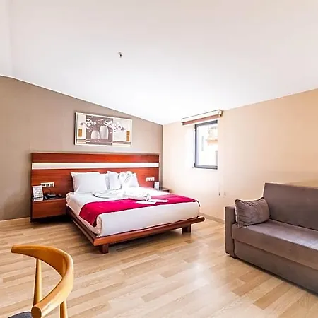 Park By Clover Nisantasi Harbiye Sisli Hotel