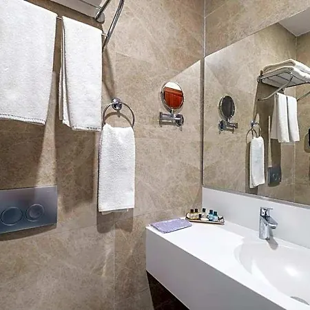 Hotel Park By Clover Nisantasi Harbiye Sisli 3*